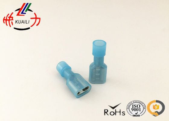 La latta elettrica ha placcato i terminali femminili del cavo della batteria dei connettori BLU d'ottone del conduttore isolato
